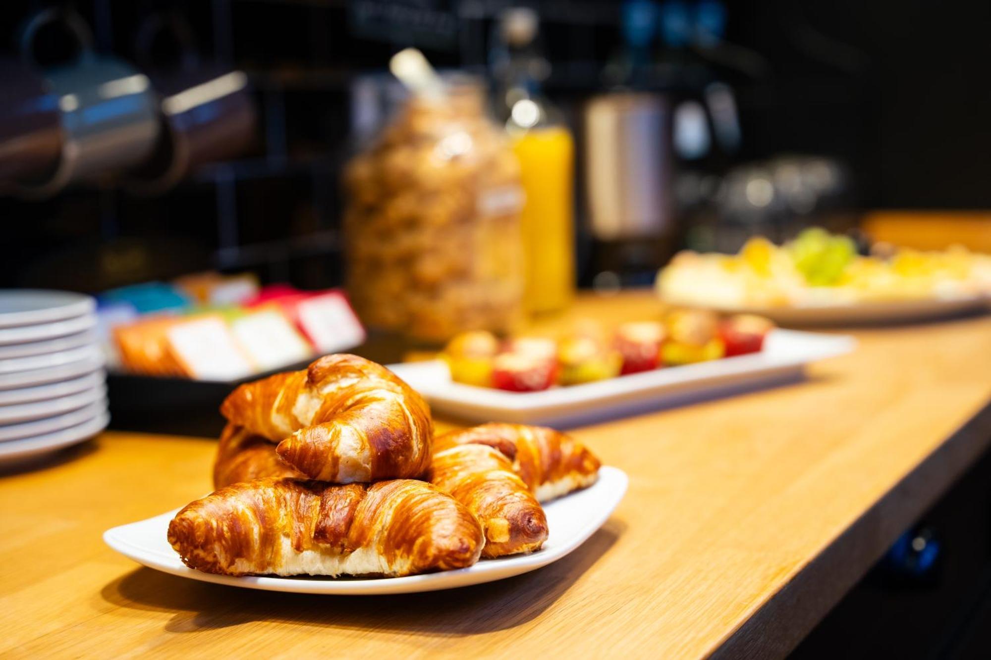 Hotel Medo Koeln Ngoại thất bức ảnh