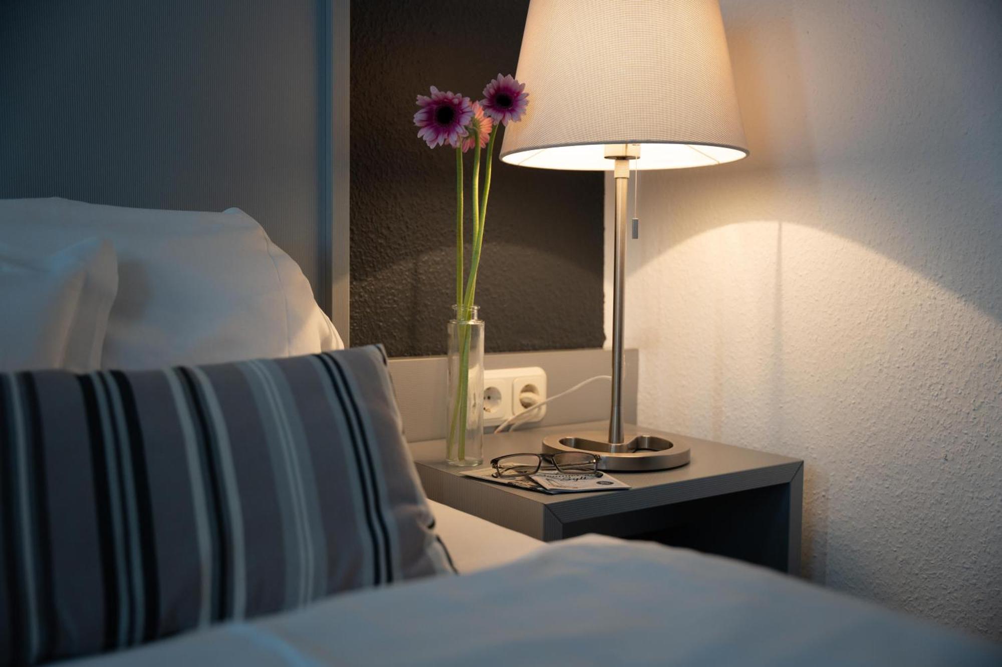 Hotel Medo Koeln Ngoại thất bức ảnh