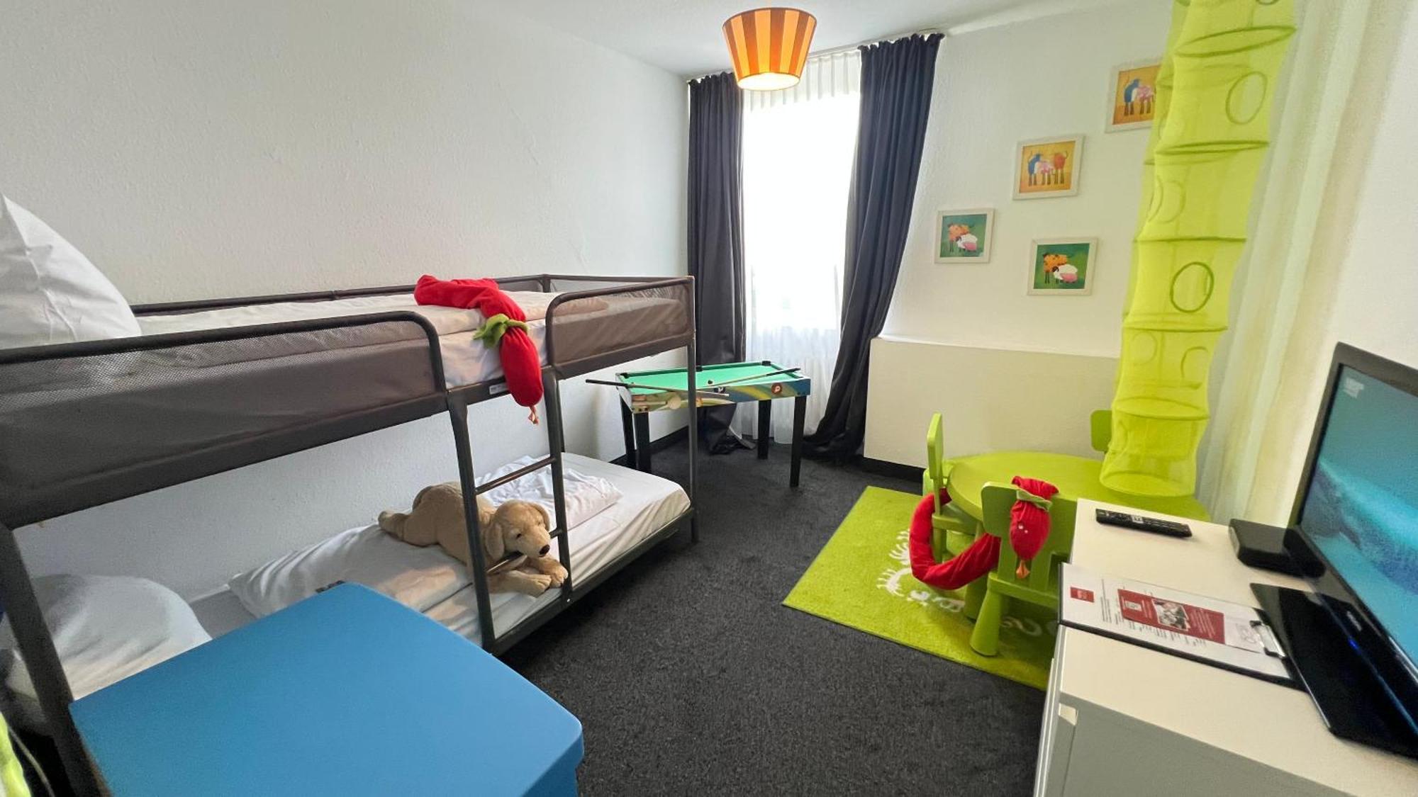 Hotel Medo Koeln Ngoại thất bức ảnh